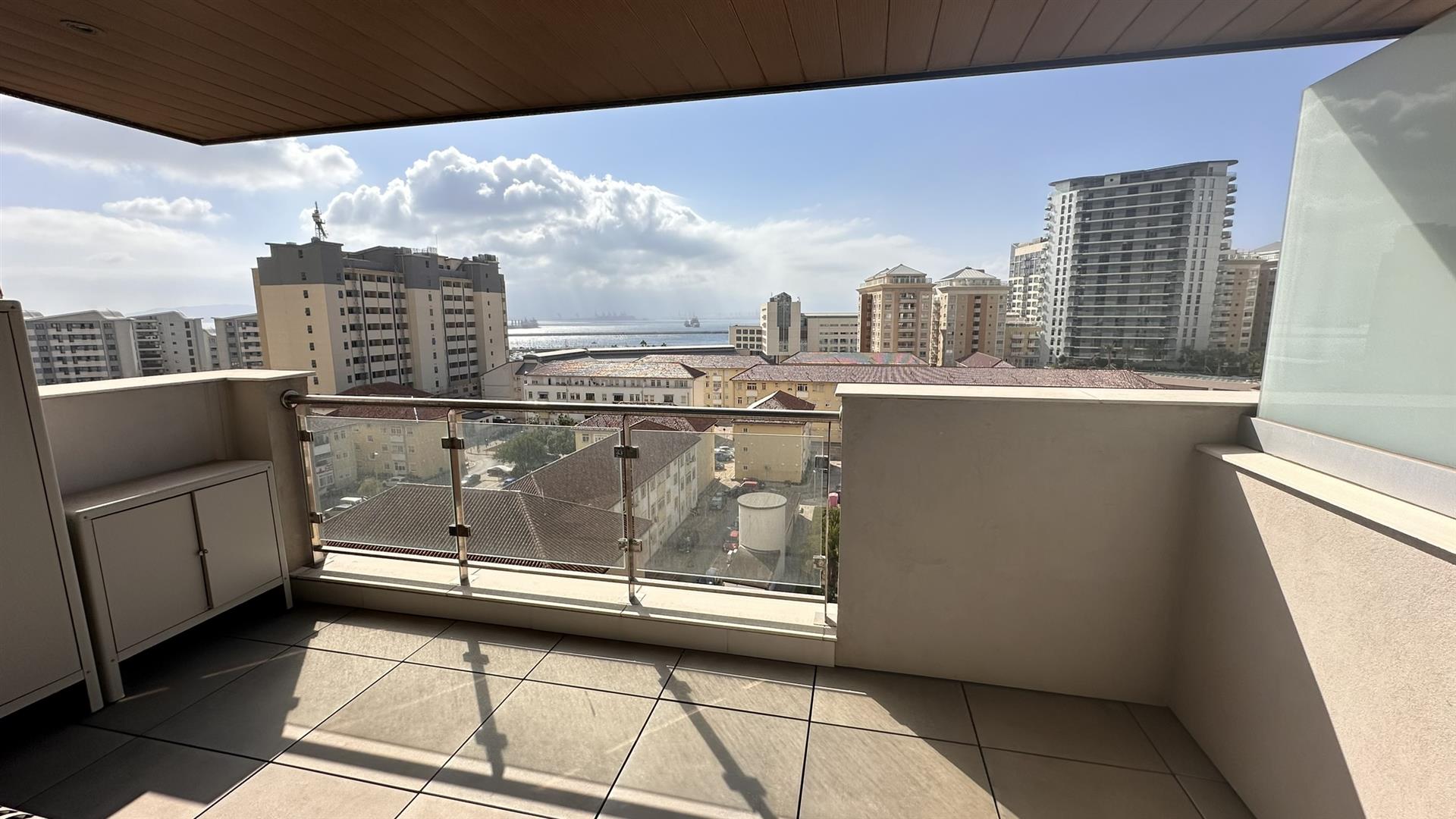 Image of Apartment - 1 Bedrooms - 1 Bathrooms for Rental in Midtown-Gibraltar, Image 2